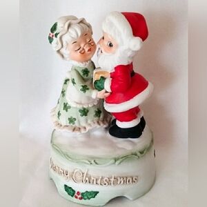 Santa and Mrs. Claus Holiday Figurine